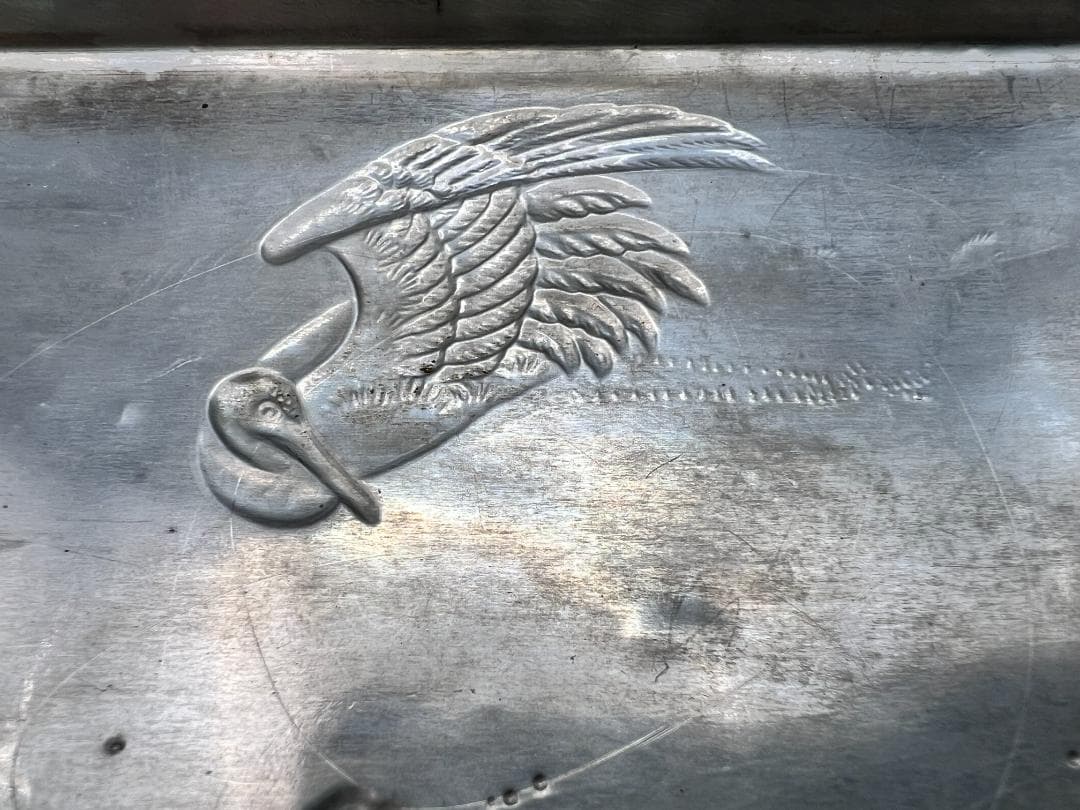 【海】銀製　秀山作　手彫　波鶴図　ケース　小箱　小物入れ　蓋のみ　約117g