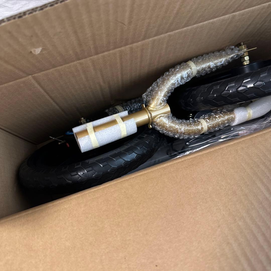 廃盤　キックバイク ペダルなし自転車 ブレーキ付き　ディーバイク エルビーエス