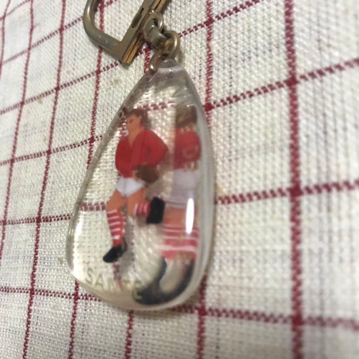 60年代フランスブルボンキーホルダー　BOBB ラグビー