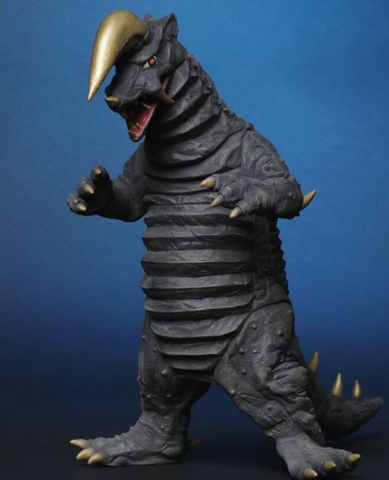 新品未開封　大怪獣シリーズ　ナックル星人&ブラックキング　激闘カラーVer.