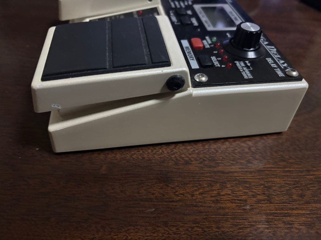 BOSS DD-20 ギターエフェクター