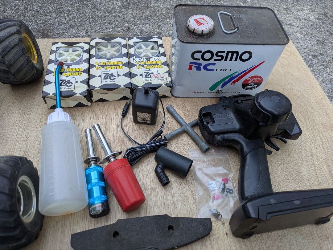 京商　ラジコン　エンジンカー