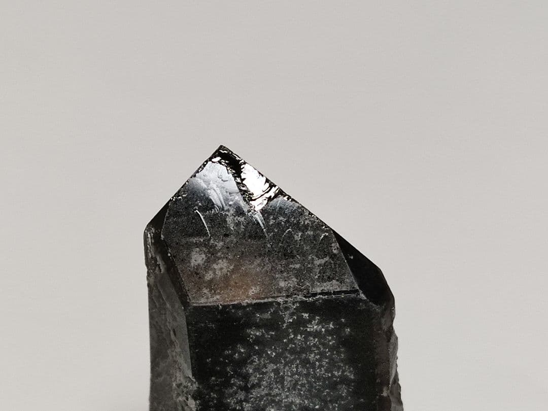 パワーストーン　モリオン　黒水晶　レコードキーパー入り　63g　No.395