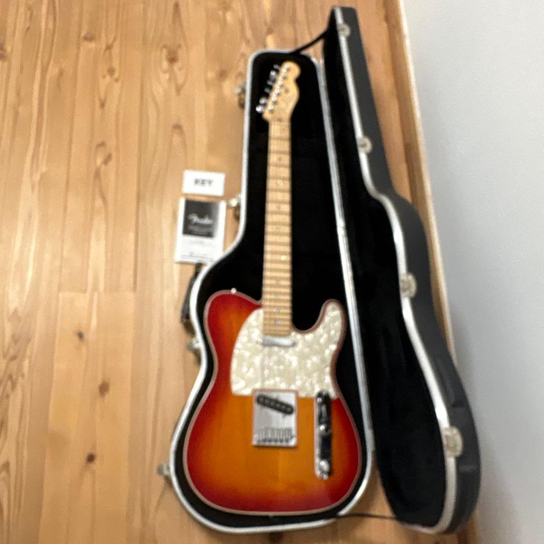 Ｆｅｎｄｅｒ　ＵＳＡ　アメリカンデラックス　エイジドチェリーサンバースト２００９