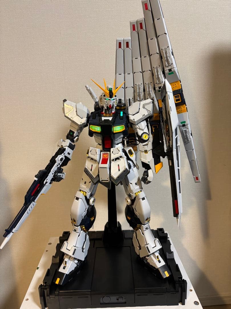【ガンプラ完成品】 PGU νガンダム LEDユニット点灯確認済 取説有り