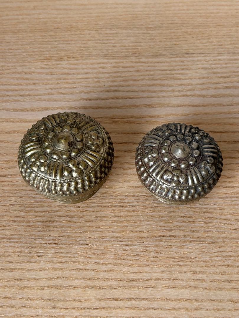 タイ・チェンマイの骨董店で購入した銀製の蓋物　2点セット