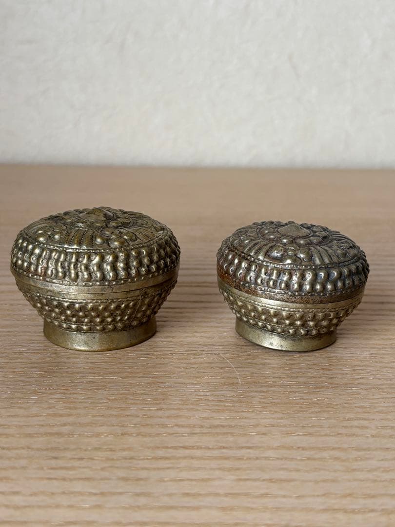 タイ・チェンマイの骨董店で購入した銀製の蓋物　2点セット