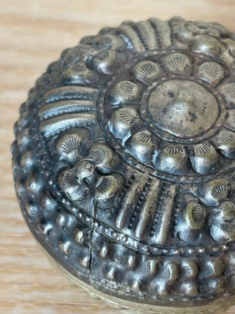 タイ・チェンマイの骨董店で購入した銀製の蓋物　2点セット