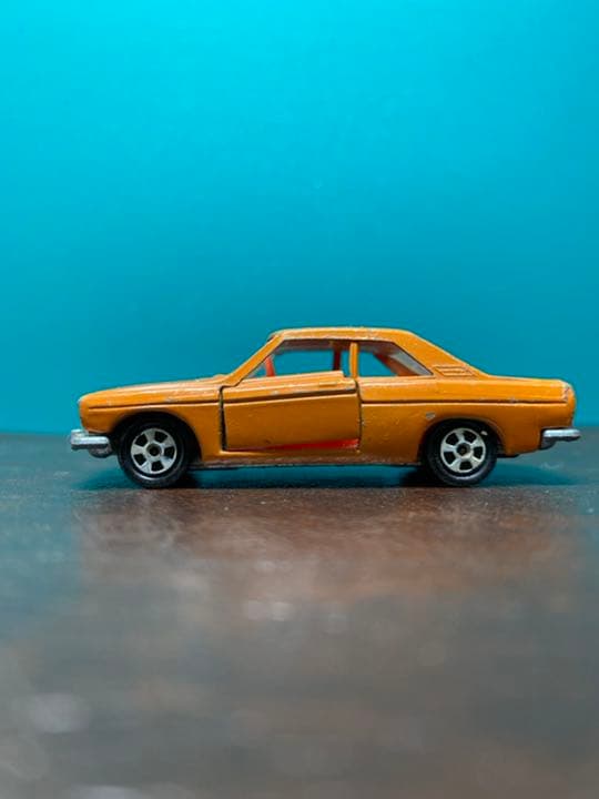 トミカ　日産ニューブルーバードSSS No.1