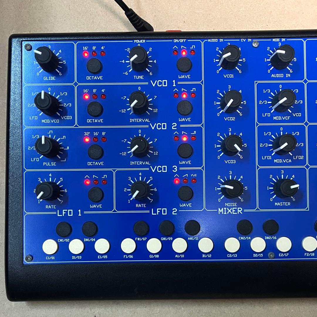 【完動品】 MFB SYNTH II 3VCO アナログシンセ日本語マニュアル付