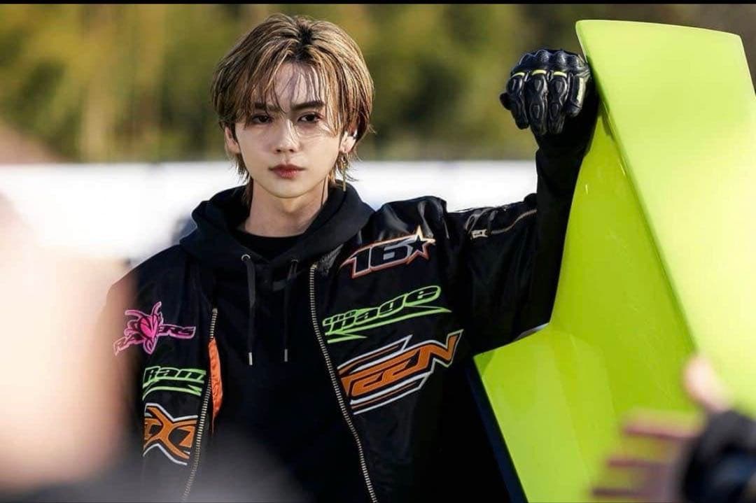 【美品】THE RAMPAGE 16BOOSTERZ着用モデル ジャケット