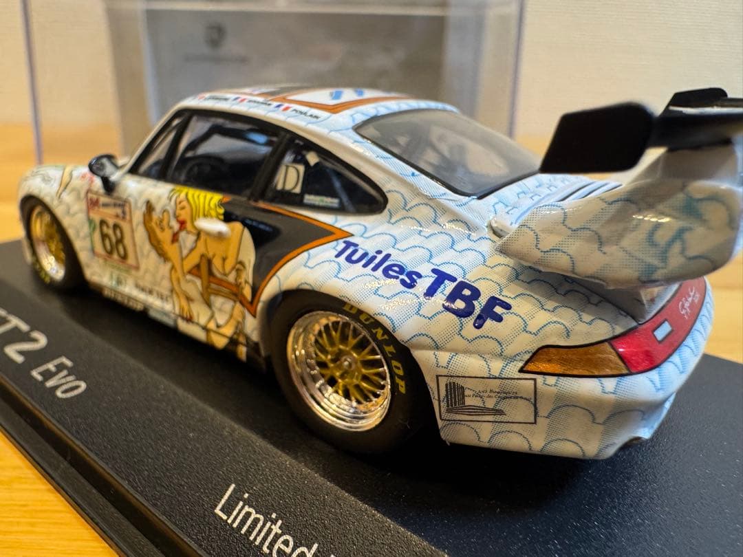 【MINICHAMPS】貴重 限定993台Porsche 911 GT2 EVO