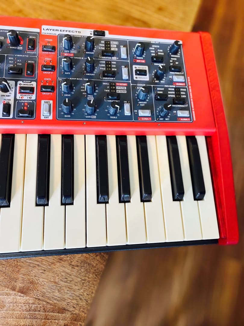 CLAVIA Nord Stage4 Compact 最新機種　ノードステージ4