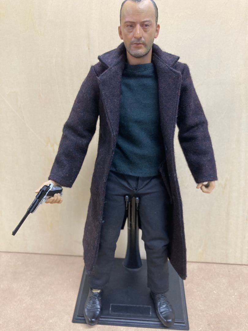 LEON レオン　ジャンレノ　フィギュア