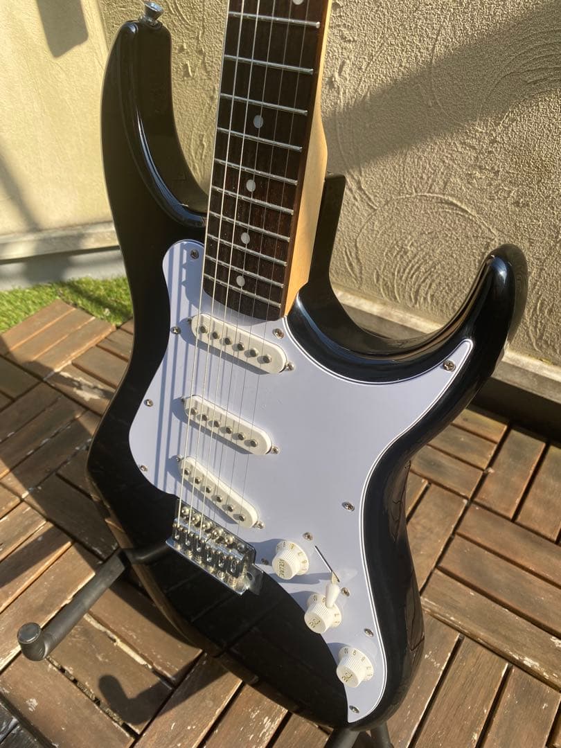 AXL GUITARS (ストラトキャスター タイプ)