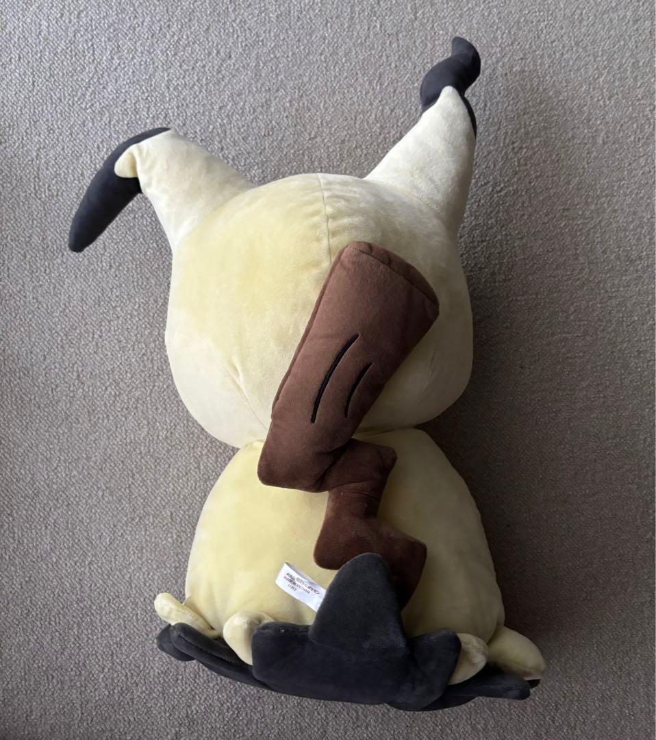 ポケモンセンター　等身大　ミミッキュ　ぬいぐるみ