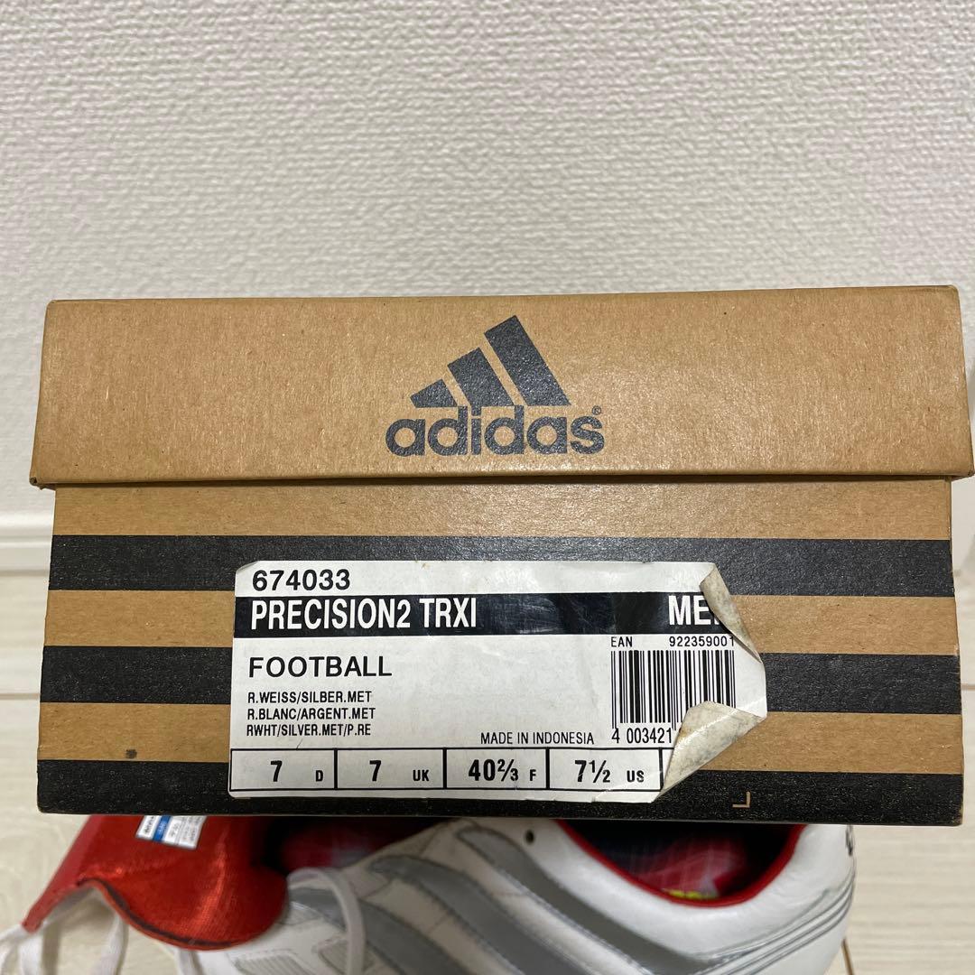 【激レア未使用品】アディダス　プレデター　プレシジョン２