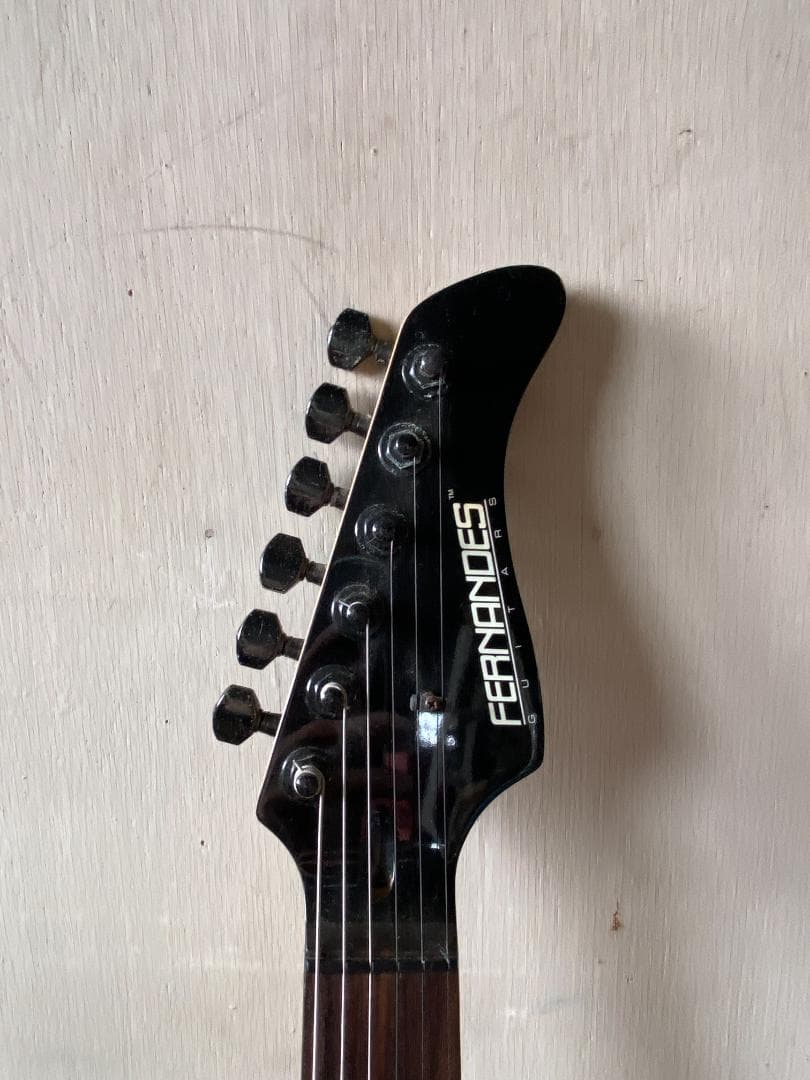 FERNANDES エレキギター ブラック フェルナンデス o011