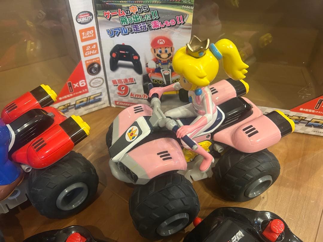 マリオ・ピーチ バギー　ラジコン　&おまけのトヨタ86ラジコン
