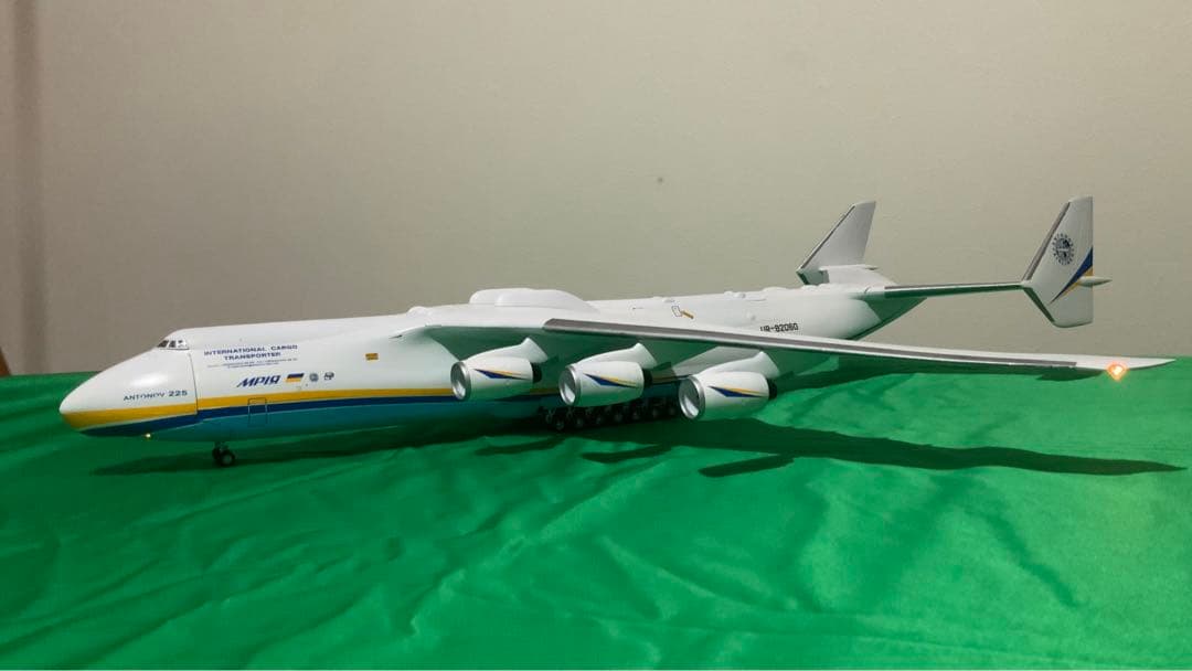 1/144スケールAN 225ムリーヤ塗装済み完成品