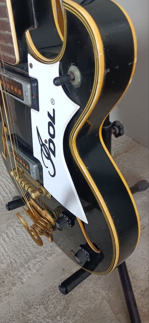 IDOL エレキギター ブラック