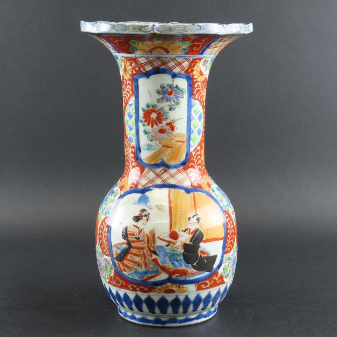 142 古伊万里 色絵 風俗図 花瓶 高さ27cm 再春亭新屋好銘 江戸時代