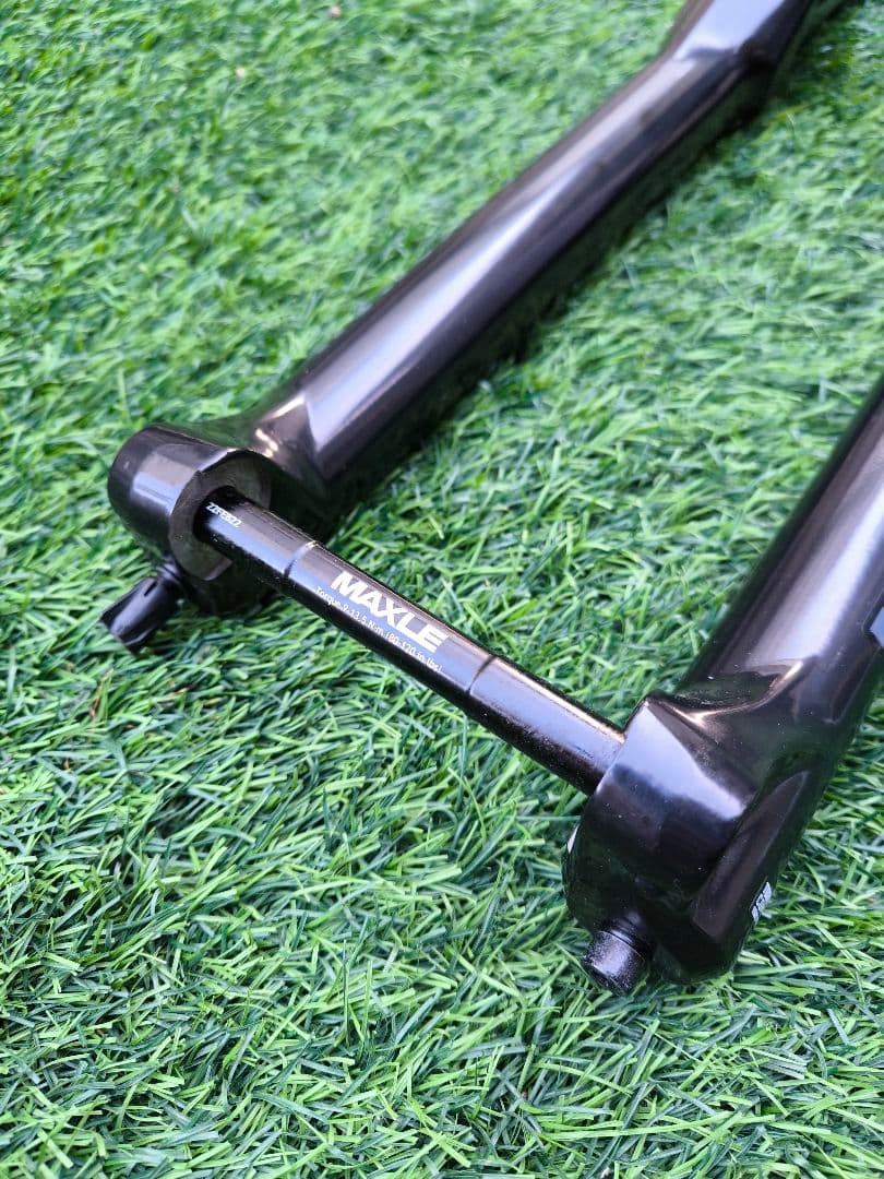 E-MTB ROCKSHOX 35 ゴールド RL サスペンション BOOST