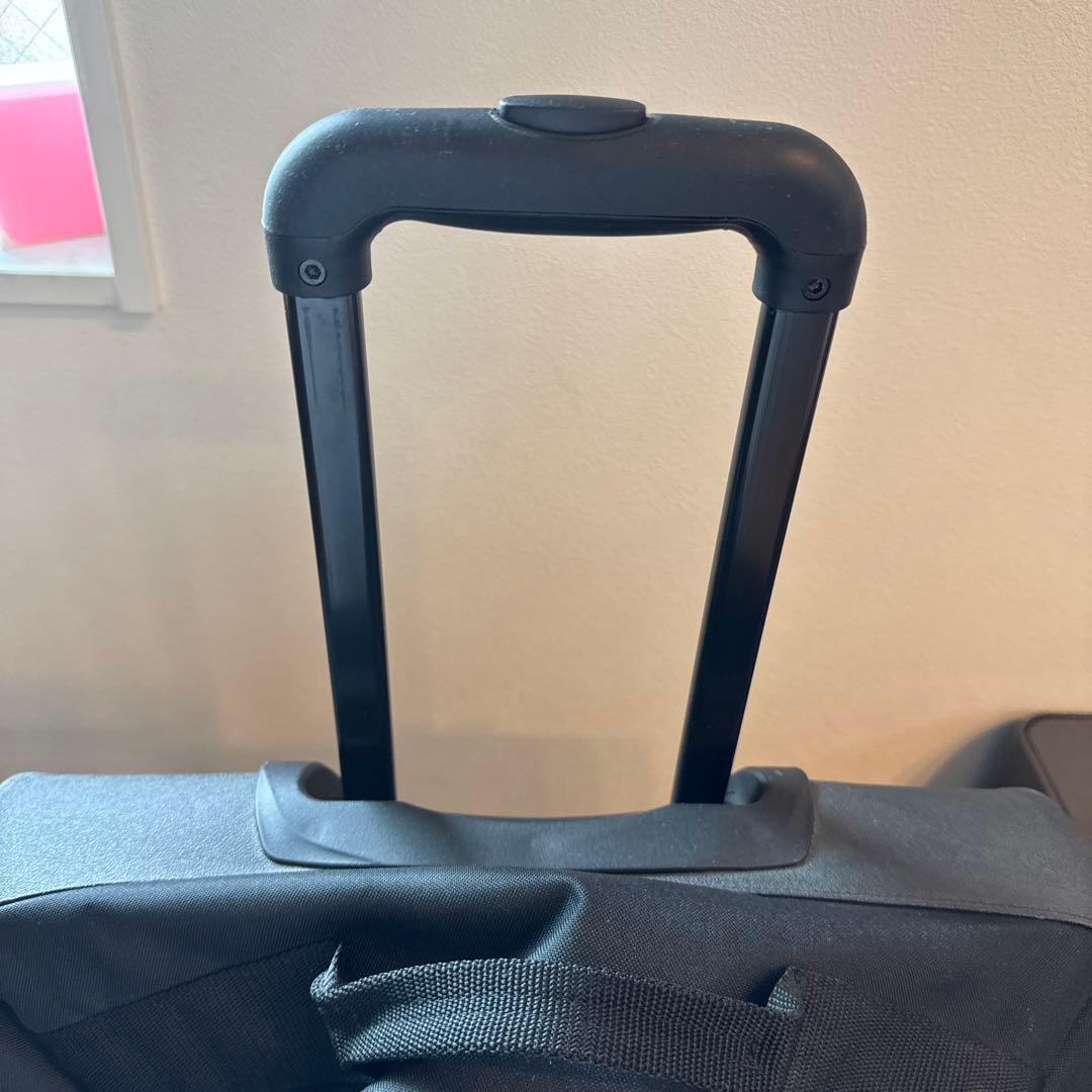 アディダス　トロリーバッグ　ブラック ボストンバッグ 大容量