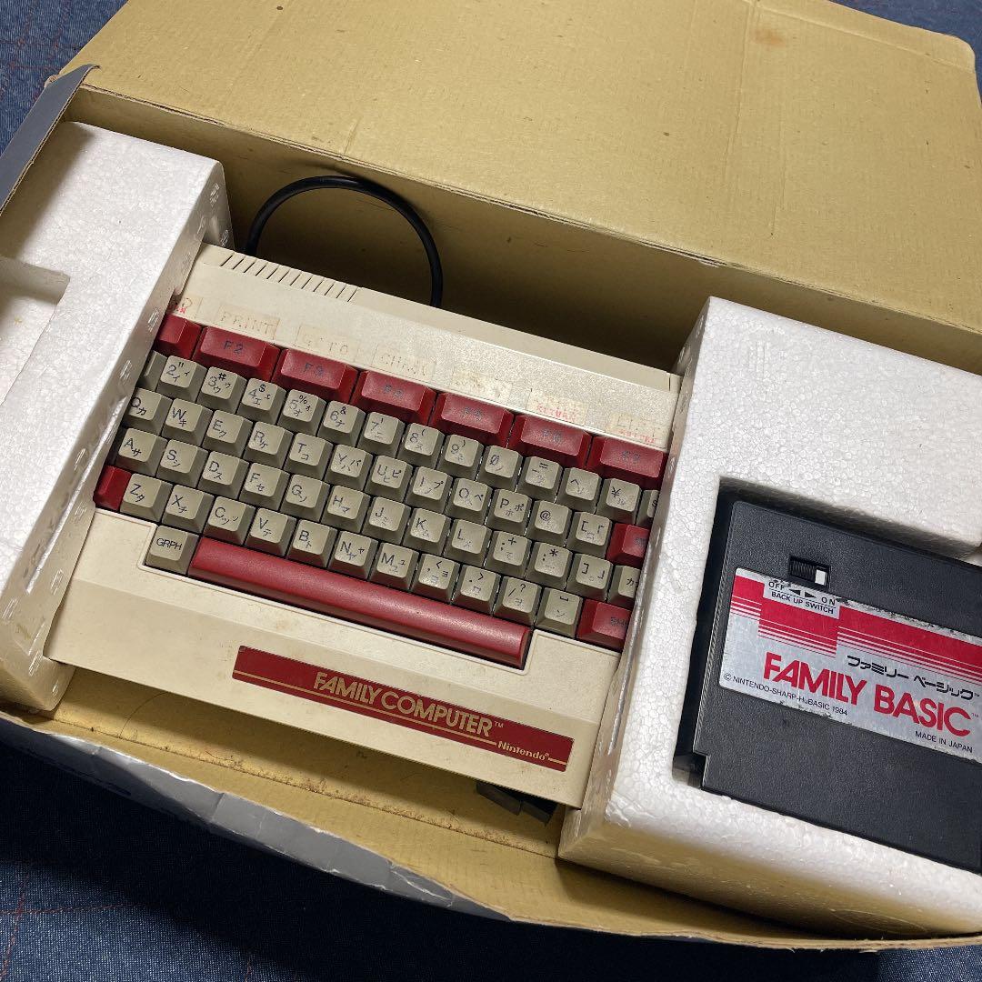 【処分品】ファミリーコンピュータ 専用　ファミリーベーシック ジャンク扱い