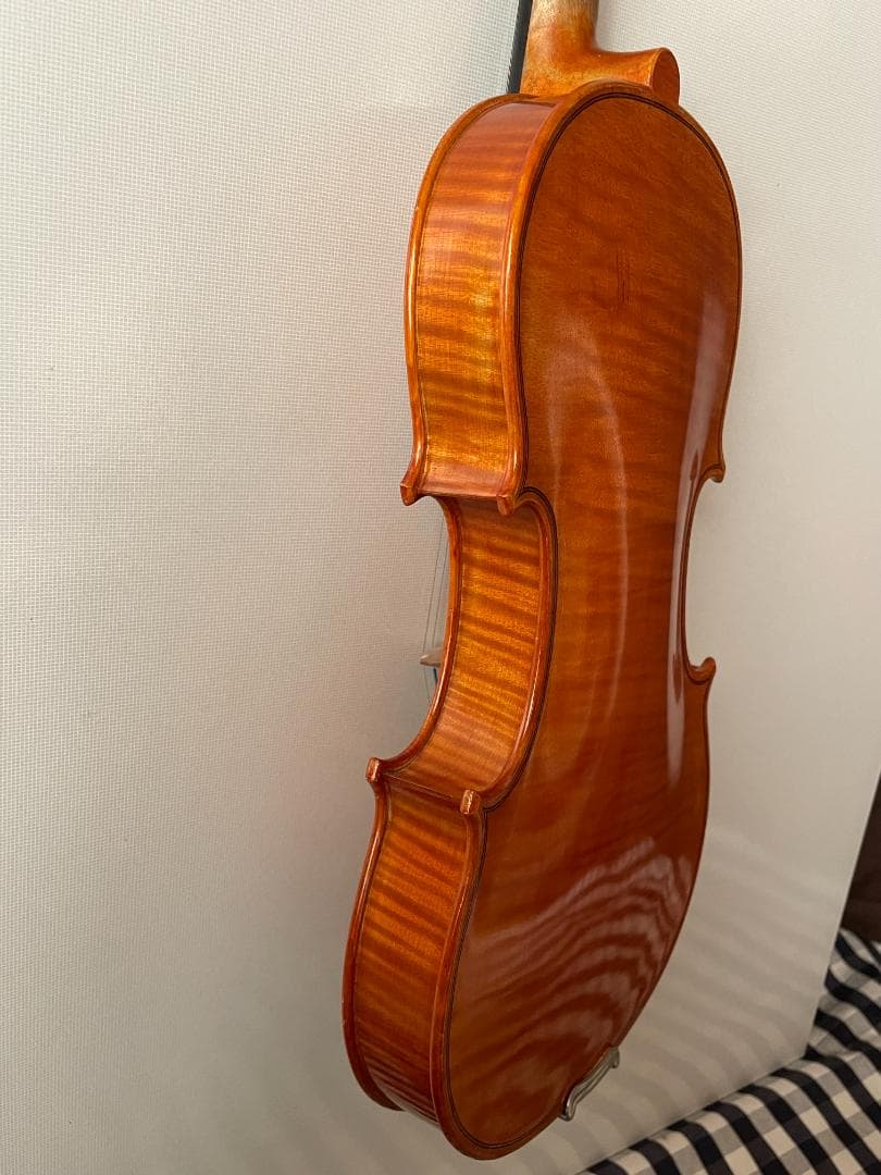 西ドイツ製 バイオリン 美しいワンピースバック ４／４サイズ 駒調整済み