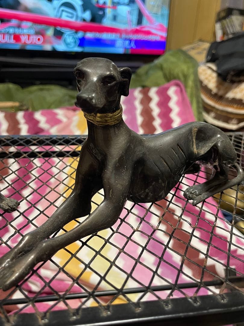 犬 グレイハウンドのブロンズ？置物2体セット