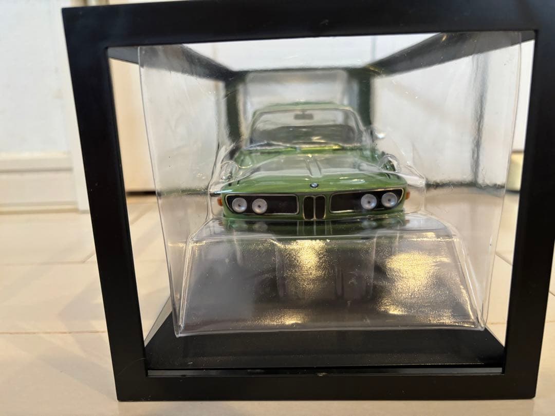  3.0CSl E9 lic grun ミニチャンプス 1/18