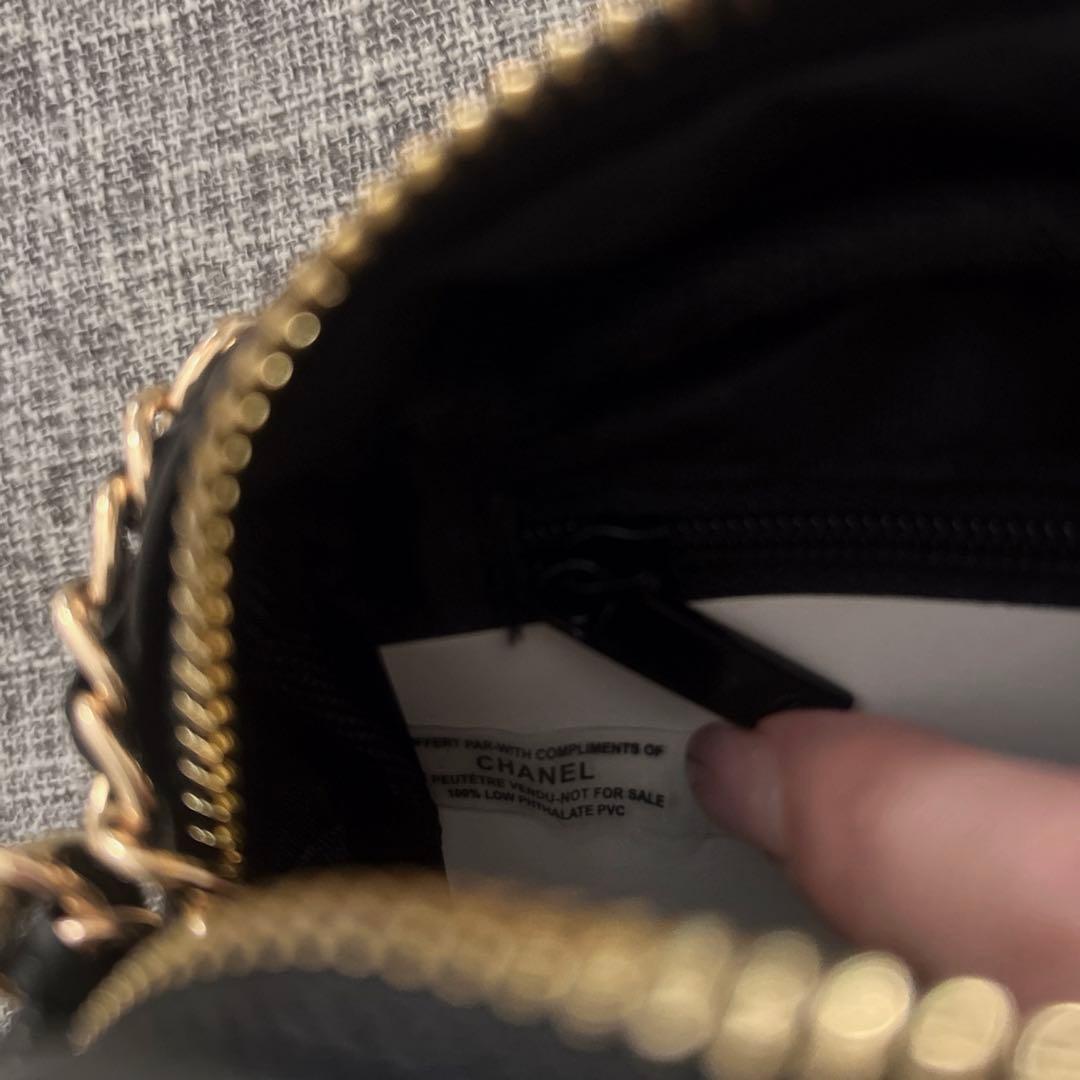 CHANEL チェーンショルダーバッグ ノベルティ