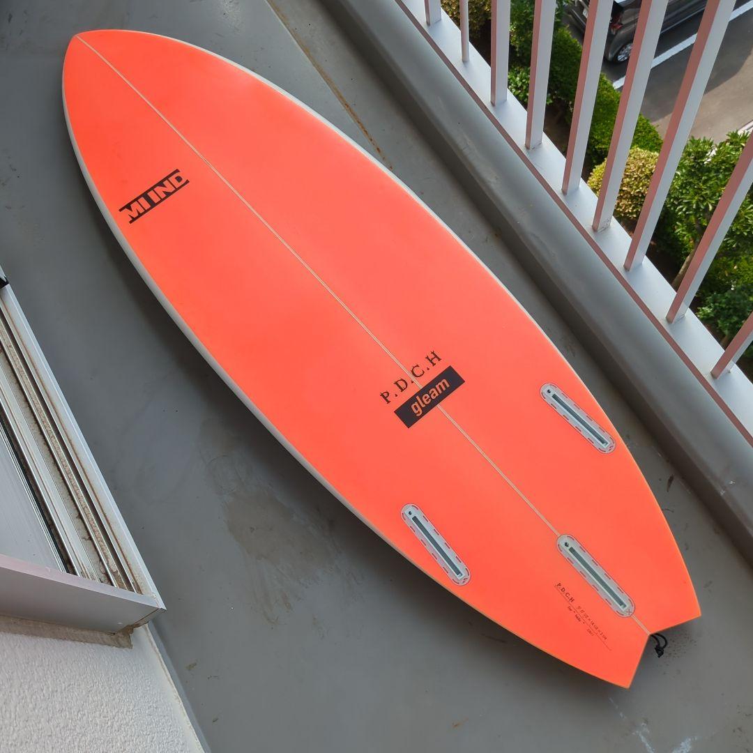 mind 5'5 1/2 ショートボード ホワイト・オレンジ