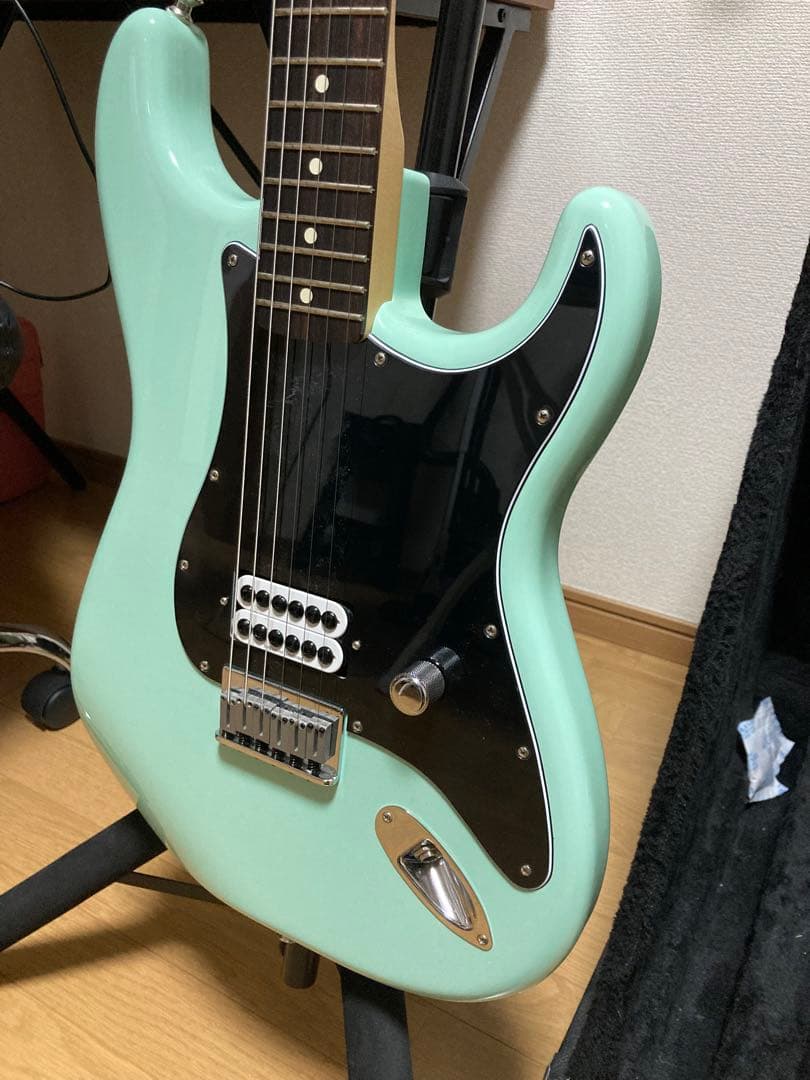 ギター Fender Tom Delonge Stratocaster