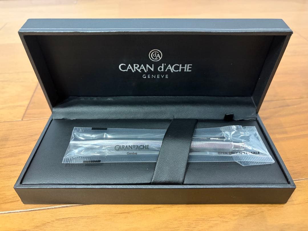 CARAN d'ACHEカランダッシュ レトロ ボールペン