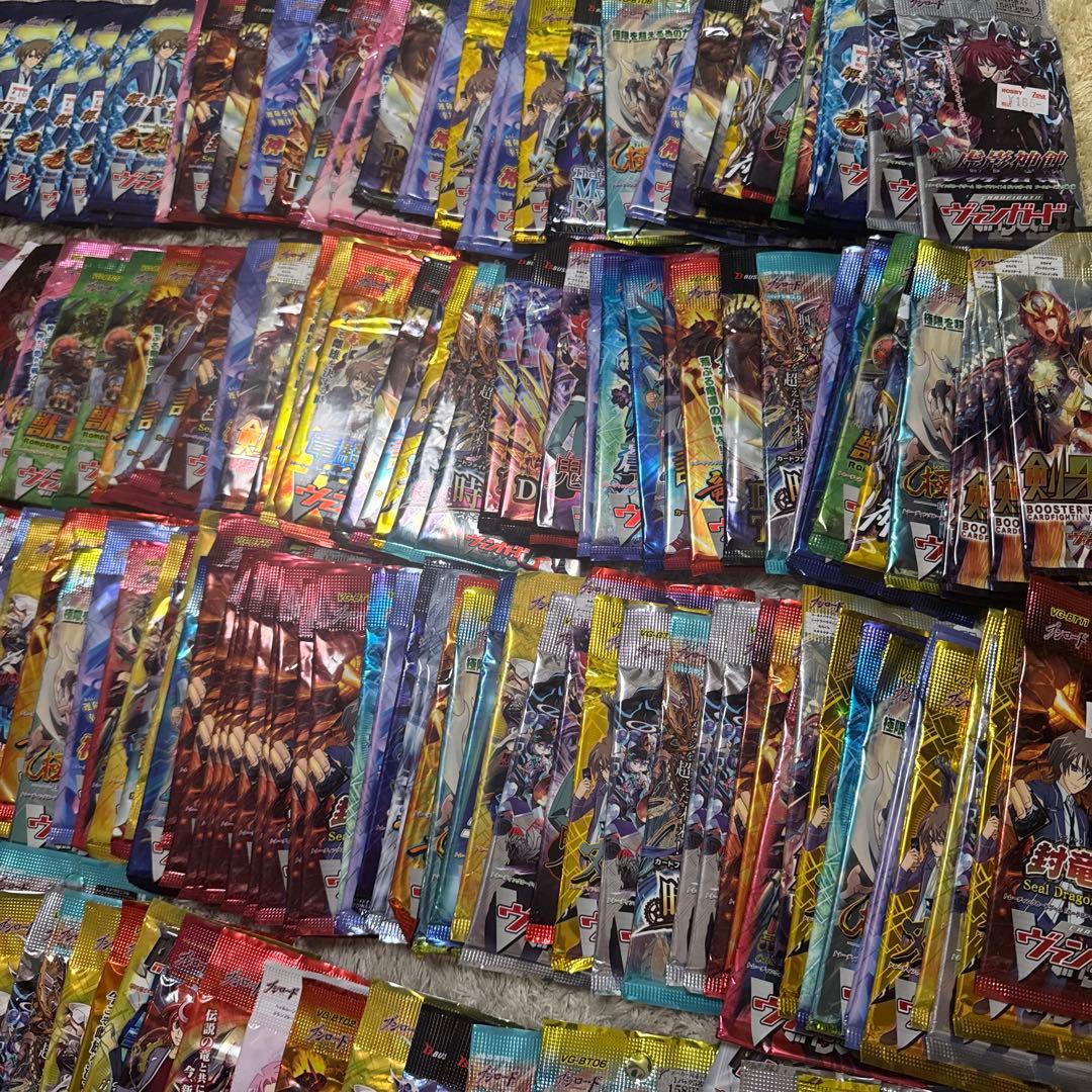 ヴァンガード　300パック　まとめ売り【4239