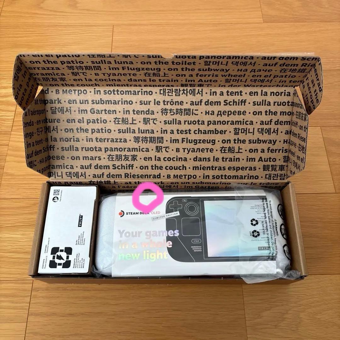極美品　steamdeck 限定ホワイトバージョン　OLED 1T