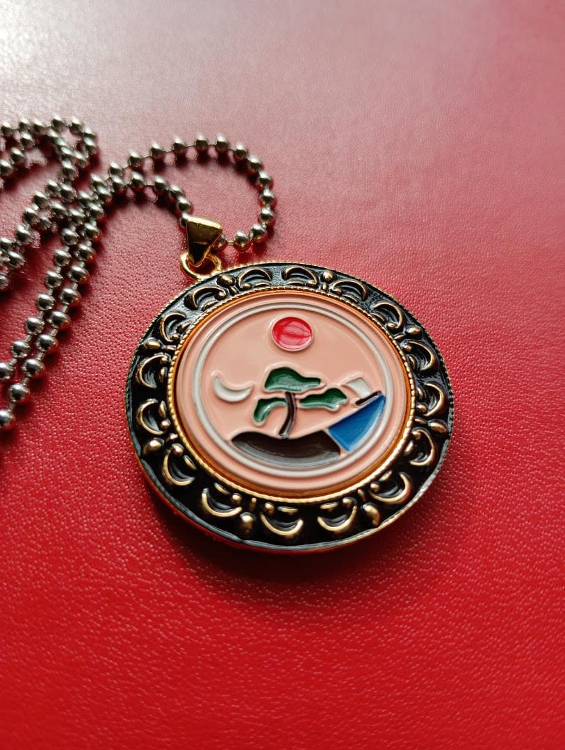 真光ペンダント、ネックレス、バッジ、ペンダントケース、ニュース記事