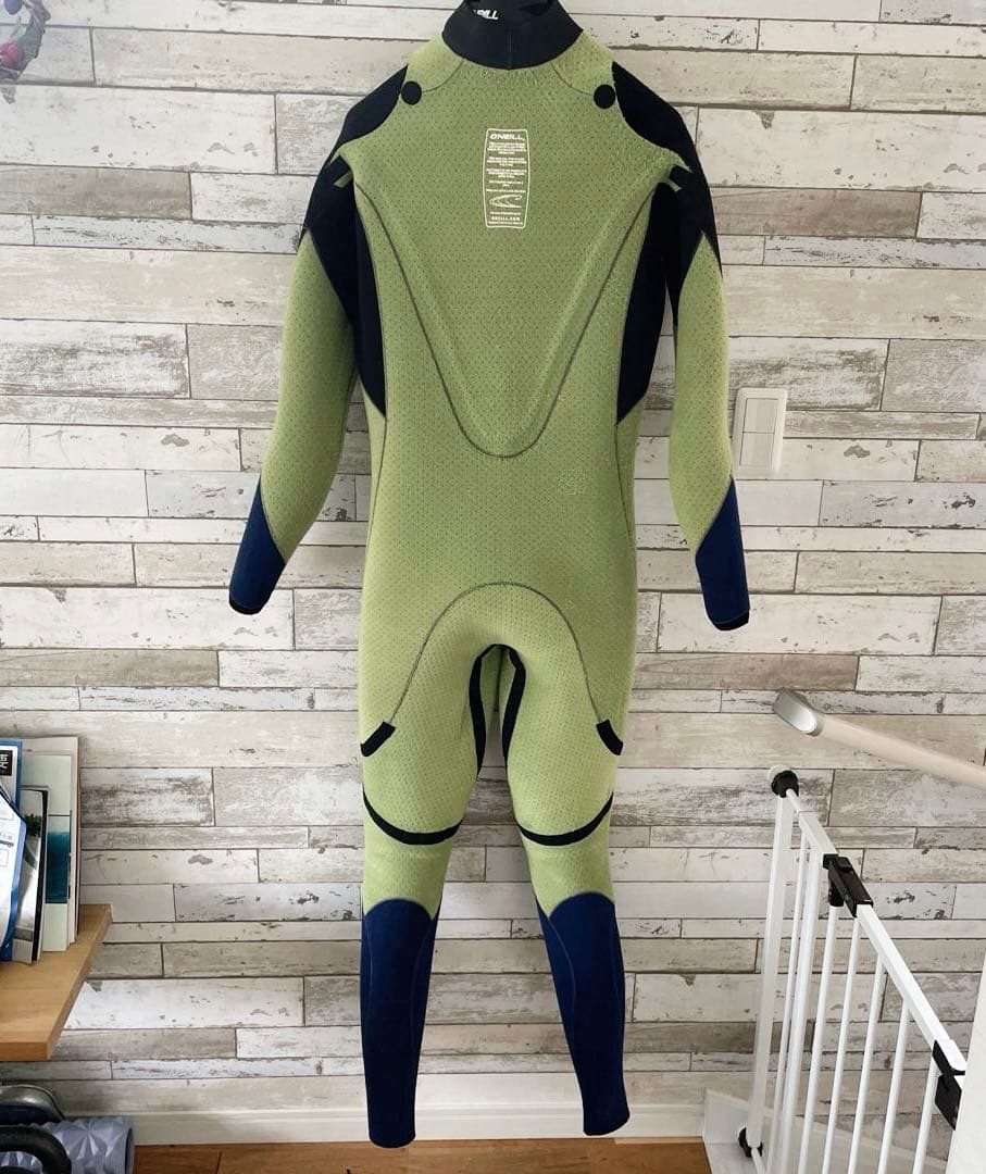 【早い者勝ち】O'NEILL メンズ178 L〜XL相当 セミドライ 5/3