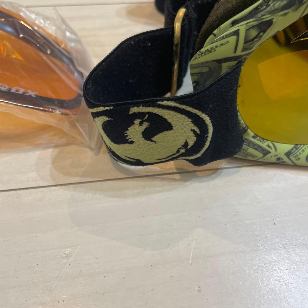 スキーゴーグル 緑色デザイン イエローレンズ