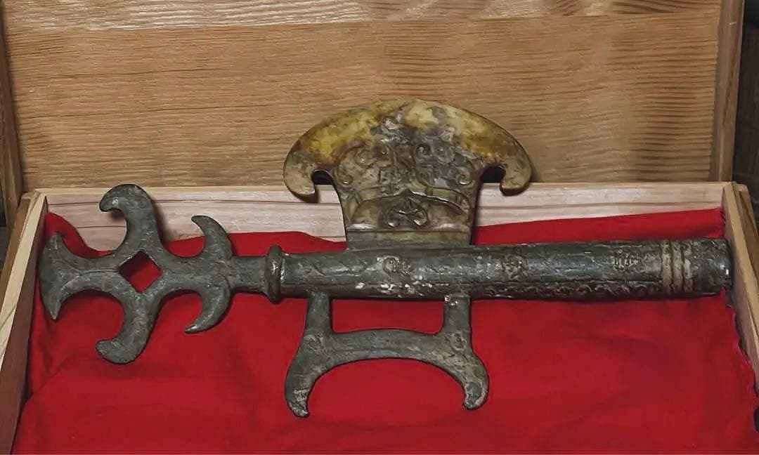 中国美術 時代 古銅 玉刃斧 箱付き