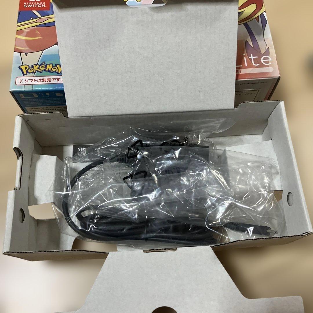 任天堂　Switch スイッチ Lite ザシアン・ザマゼンタ　ジャンク