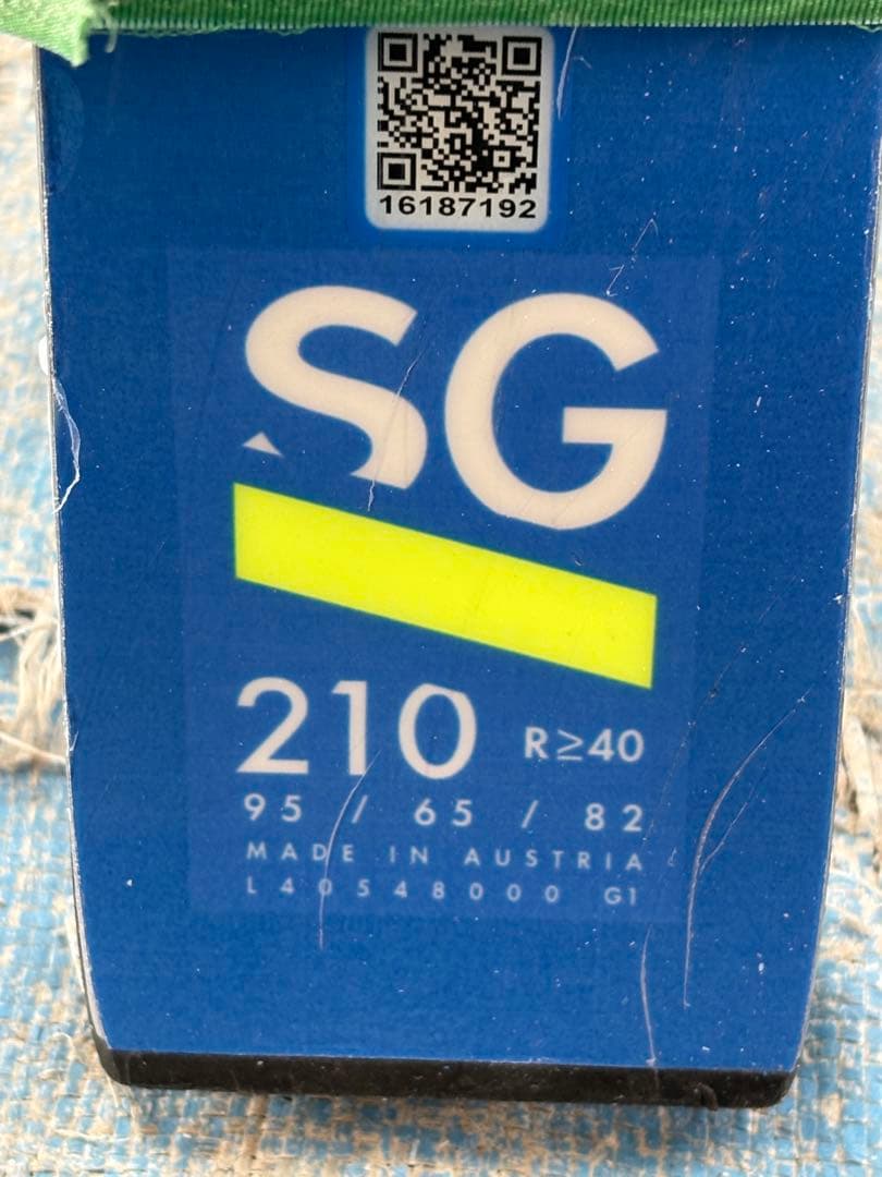 Salomon SG（スーパージャイアントスラローム板） 210cm R40