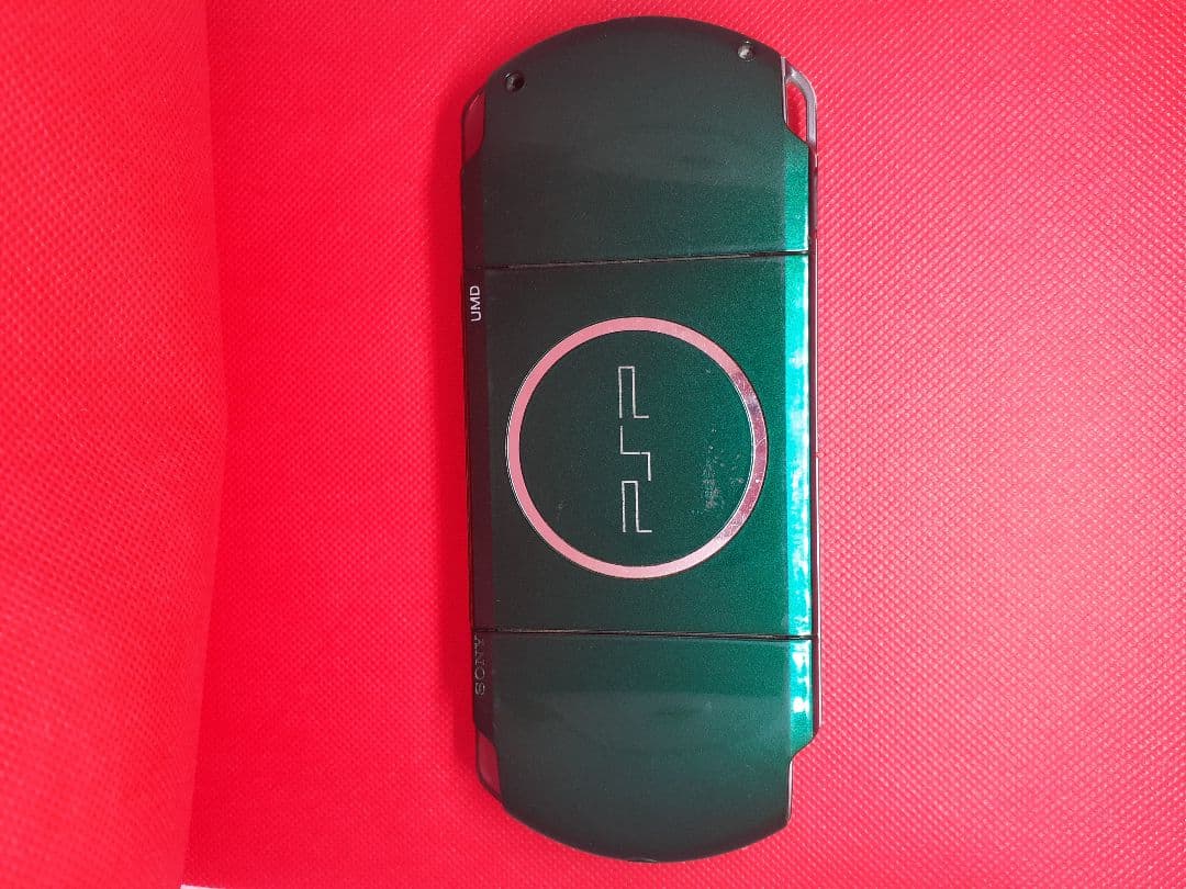 【SONY】動作品 PSP3000 グリーン SONY メモリーカード2G