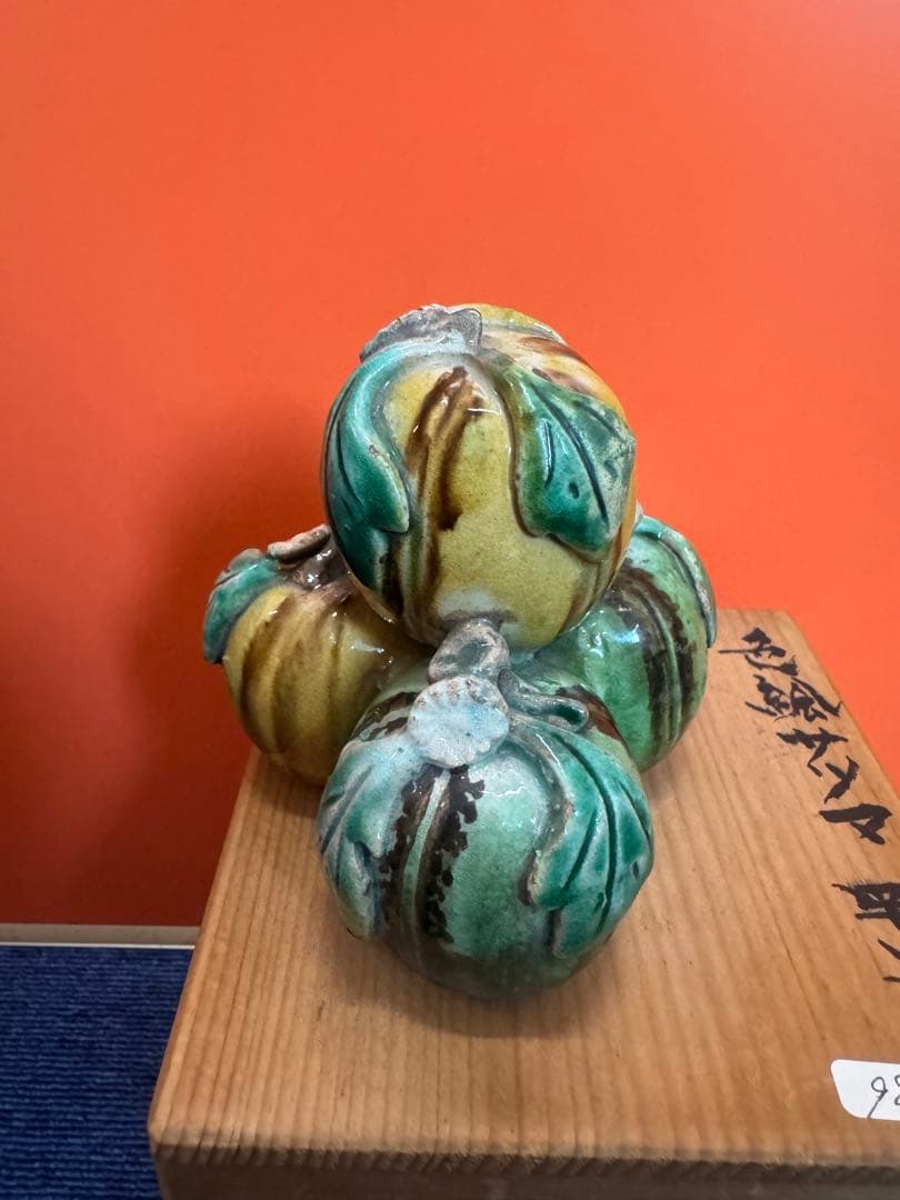 2064 有田焼　色絵サツマ　置物