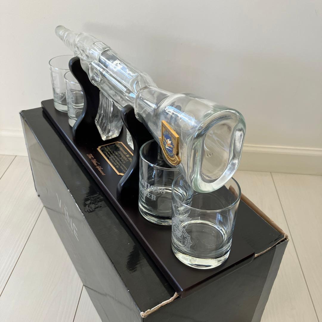 [最終値下げ‼️]The Wine Savant ガン大型ウイスキーデカンタセット