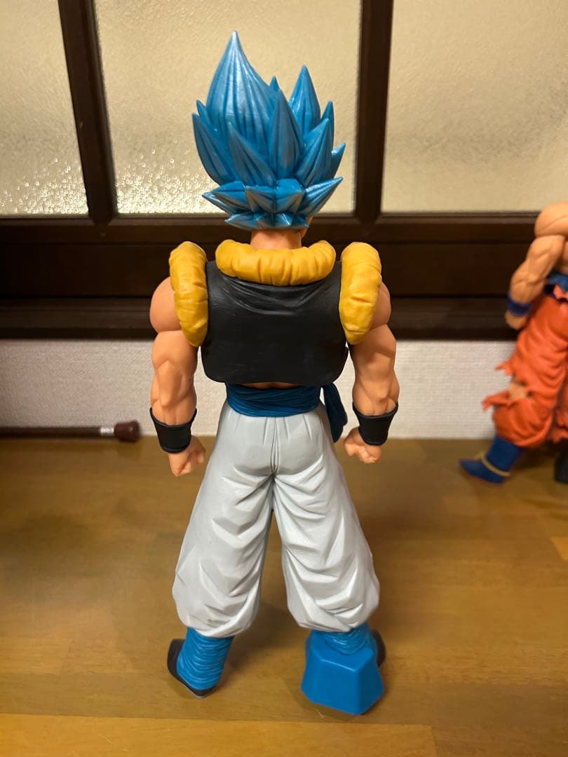 Grandista 孫悟空、ゴテンクス、孫悟飯、ゴジータブルーフィギュア