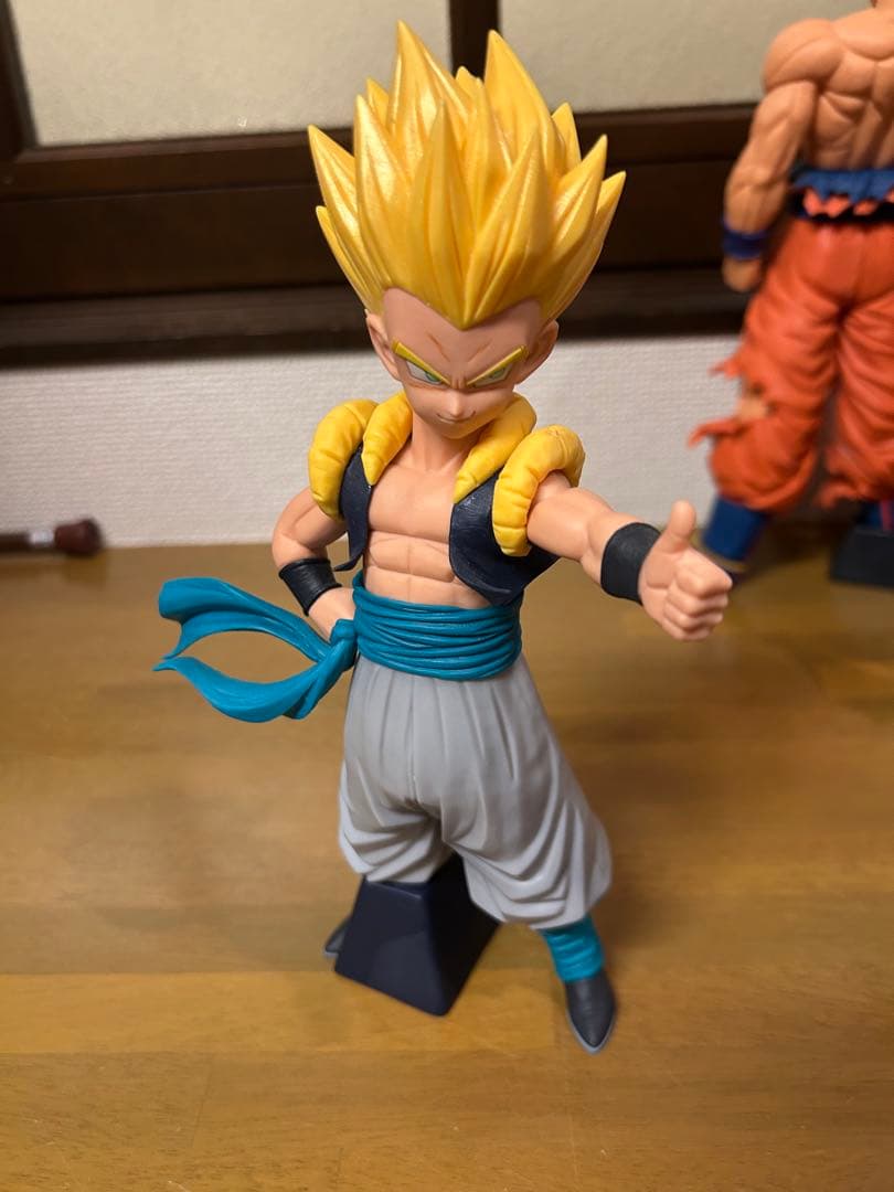 Grandista 孫悟空、ゴテンクス、孫悟飯、ゴジータブルーフィギュア