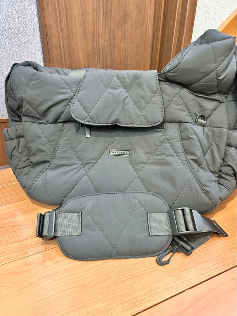 美品！モンシェリ キルティングメッシュ付きフロントリュック Msize